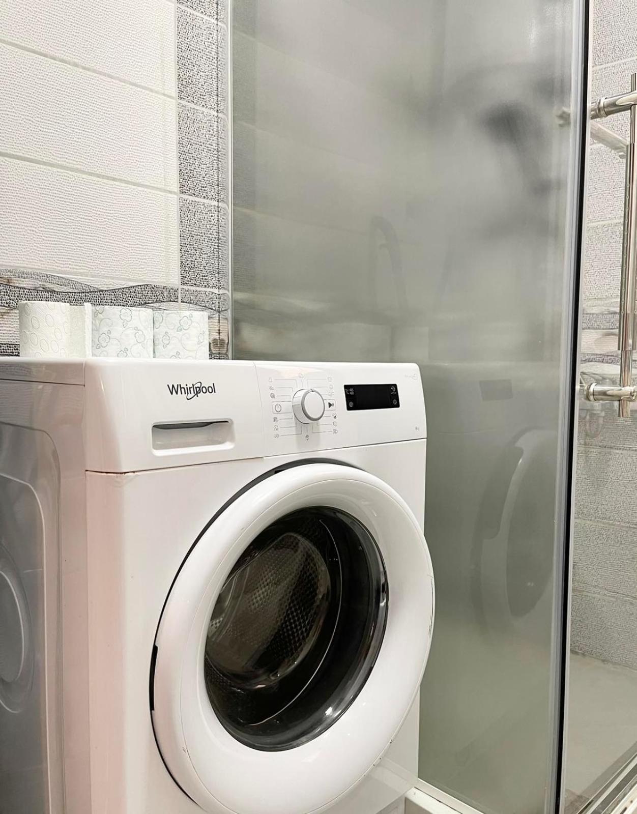 Nessi Apartment Приштина Екстер'єр фото