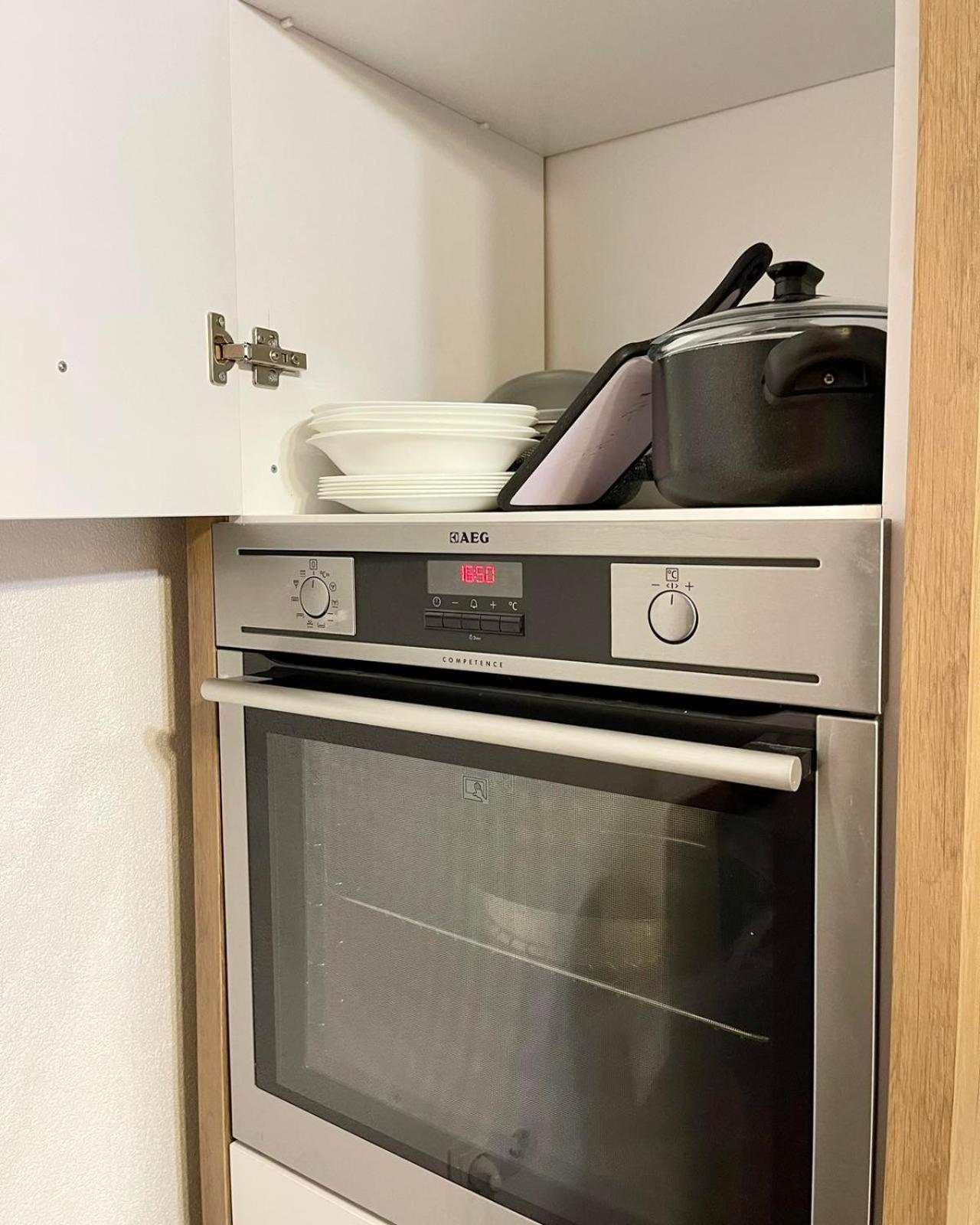 Nessi Apartment Приштина Екстер'єр фото